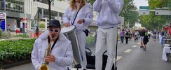 Cie WIM PERCUSSION - TRIO FANFARE saxo trombone percu tambour